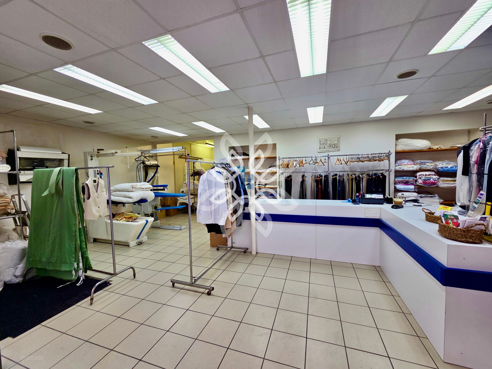 Fonds de commerce à vendre à Brioude, 99 m² – photo 2 sur 10