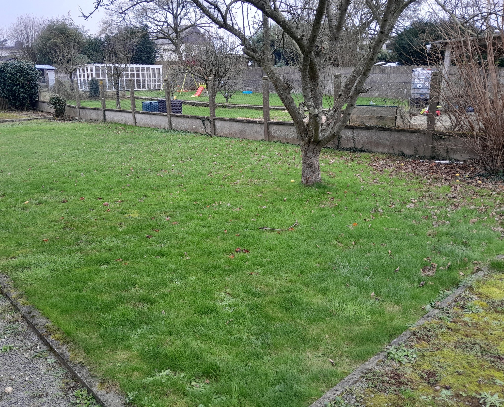 Bien immobilier à vendre à Lecousse, 526 m² – photo 2 sur 4