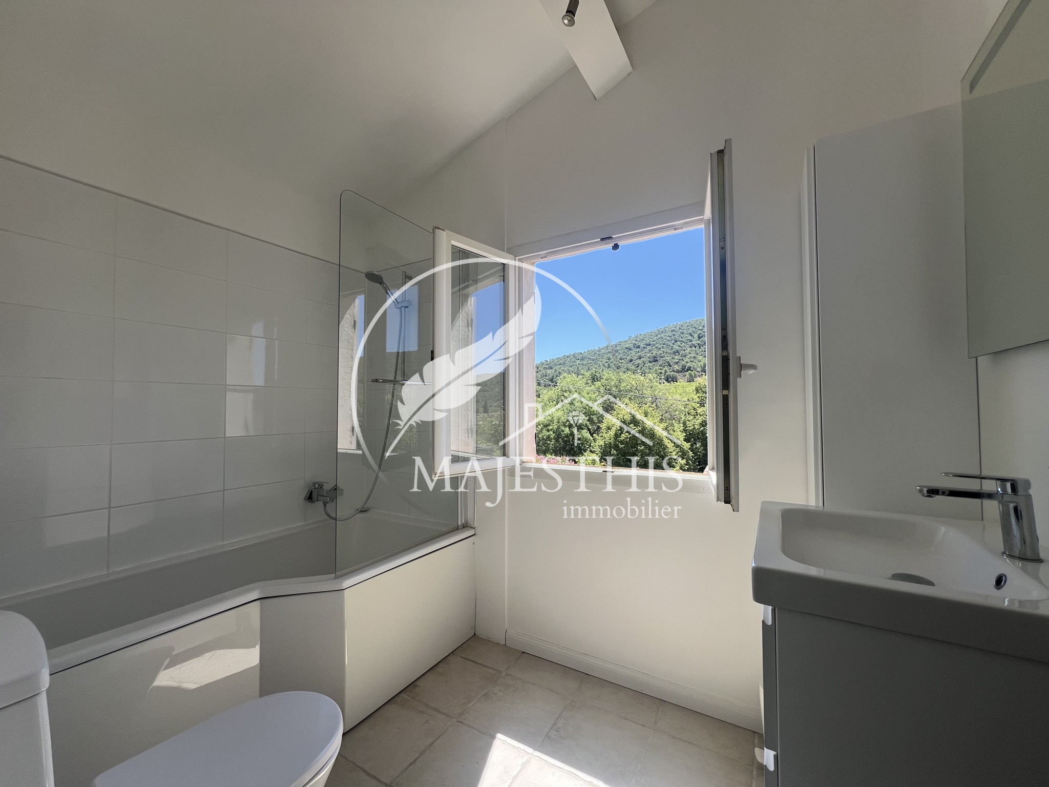CHARMANTE MAISON INDÉPENDANTE À HYÈRES ! — photo 7