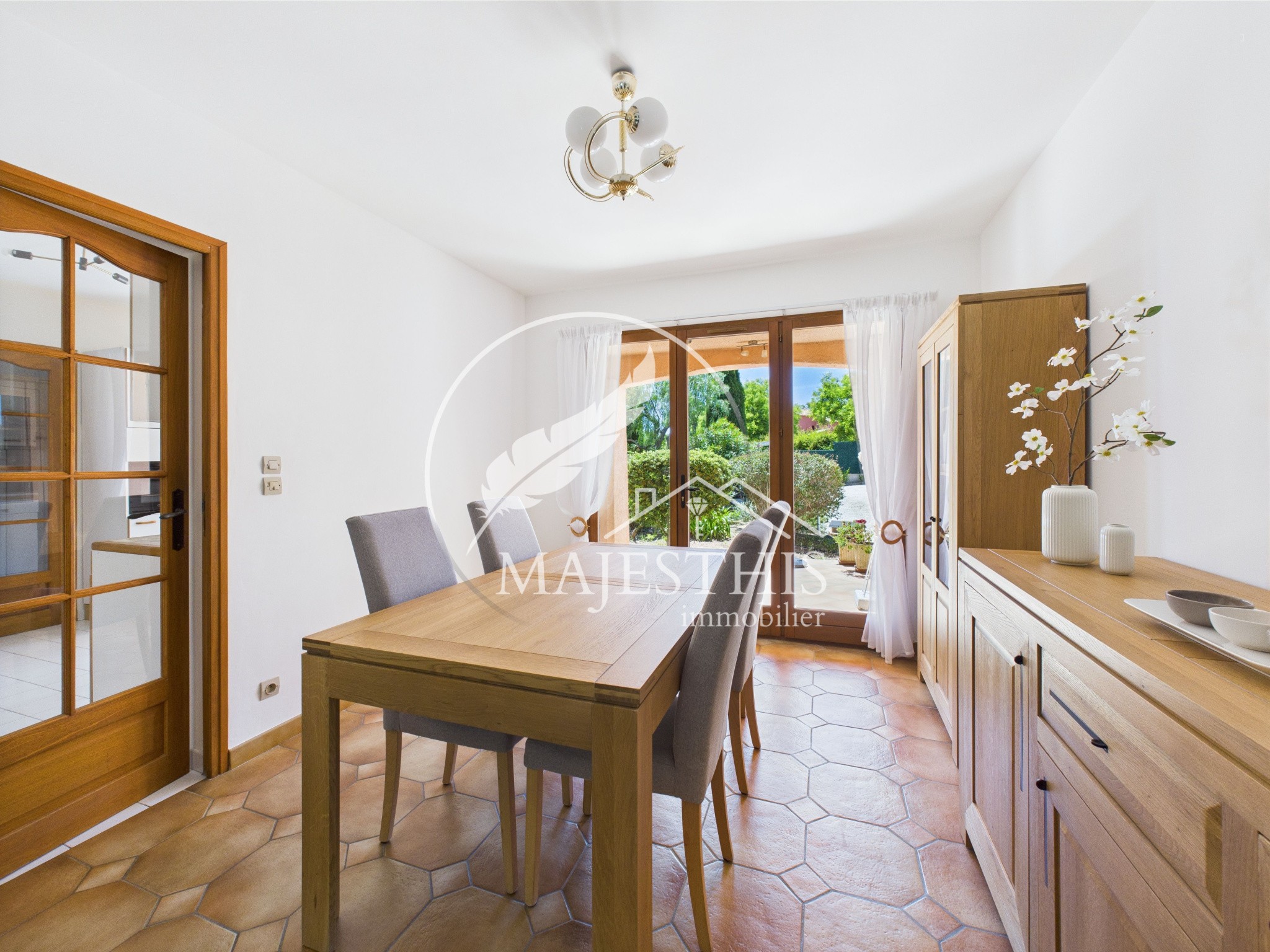 BELLE MAISON FAMILIALE DE 113-QUARTIER COSTEBELLE-ALMANARRE — photo 3