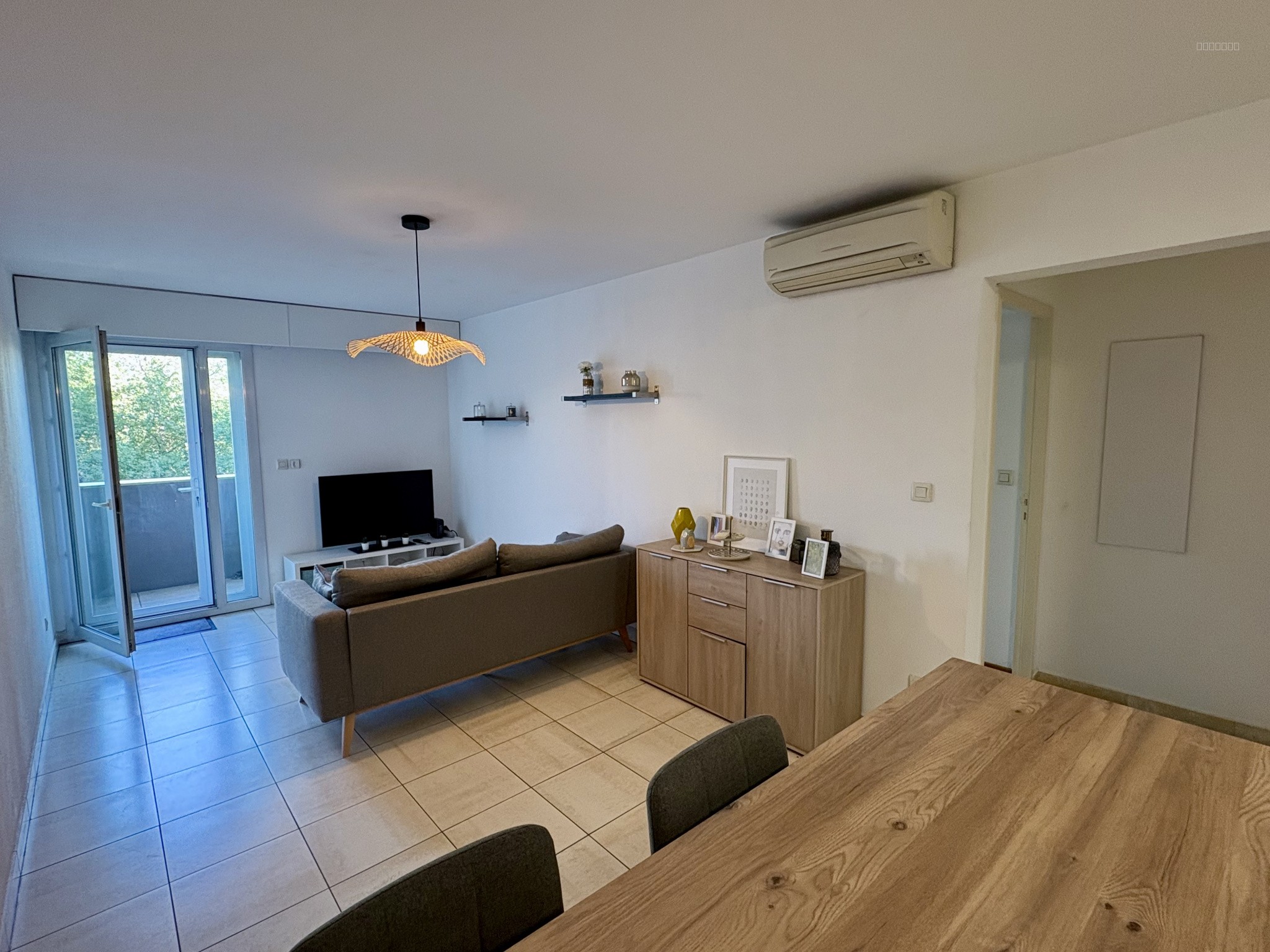 INVESTISSEURS - APPARTEMENT T2 - EMPLACEMENT DE PARKING PRIVATIF - PERPIGNAN CENTRE-VILLE (CLEMENCEAU) - BAIL — photo 3