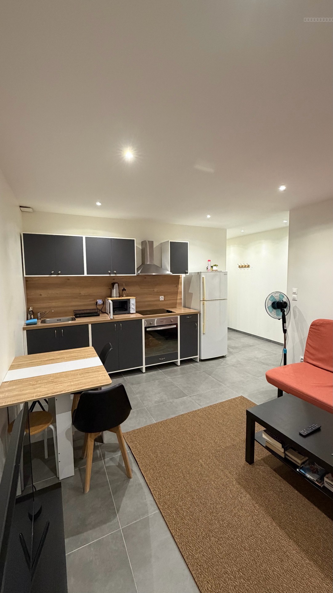 Appartement à louer à Nans les pins, 37,9 m², 2 pièces – photo 1 sur 8