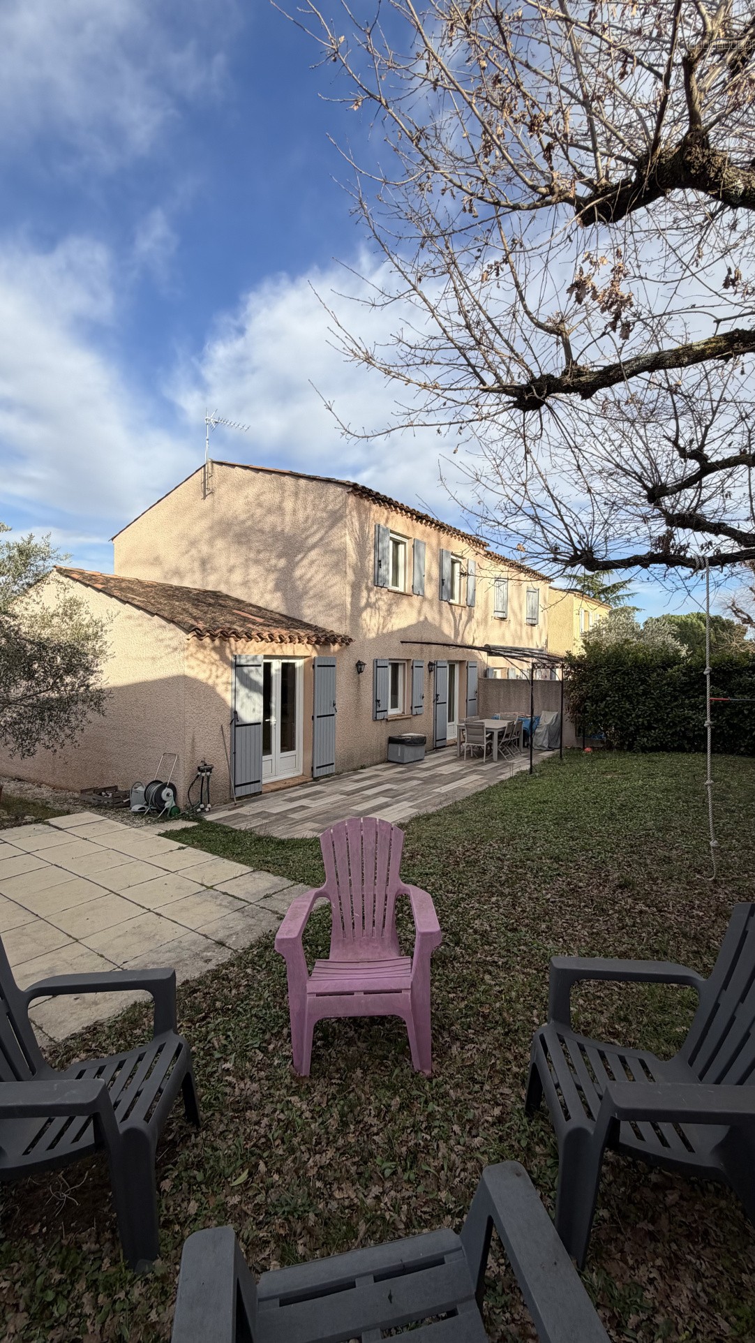 Maison à vendre à St maximin la ste baume, 35,44 m², 5 pièces – photo 1 sur 16