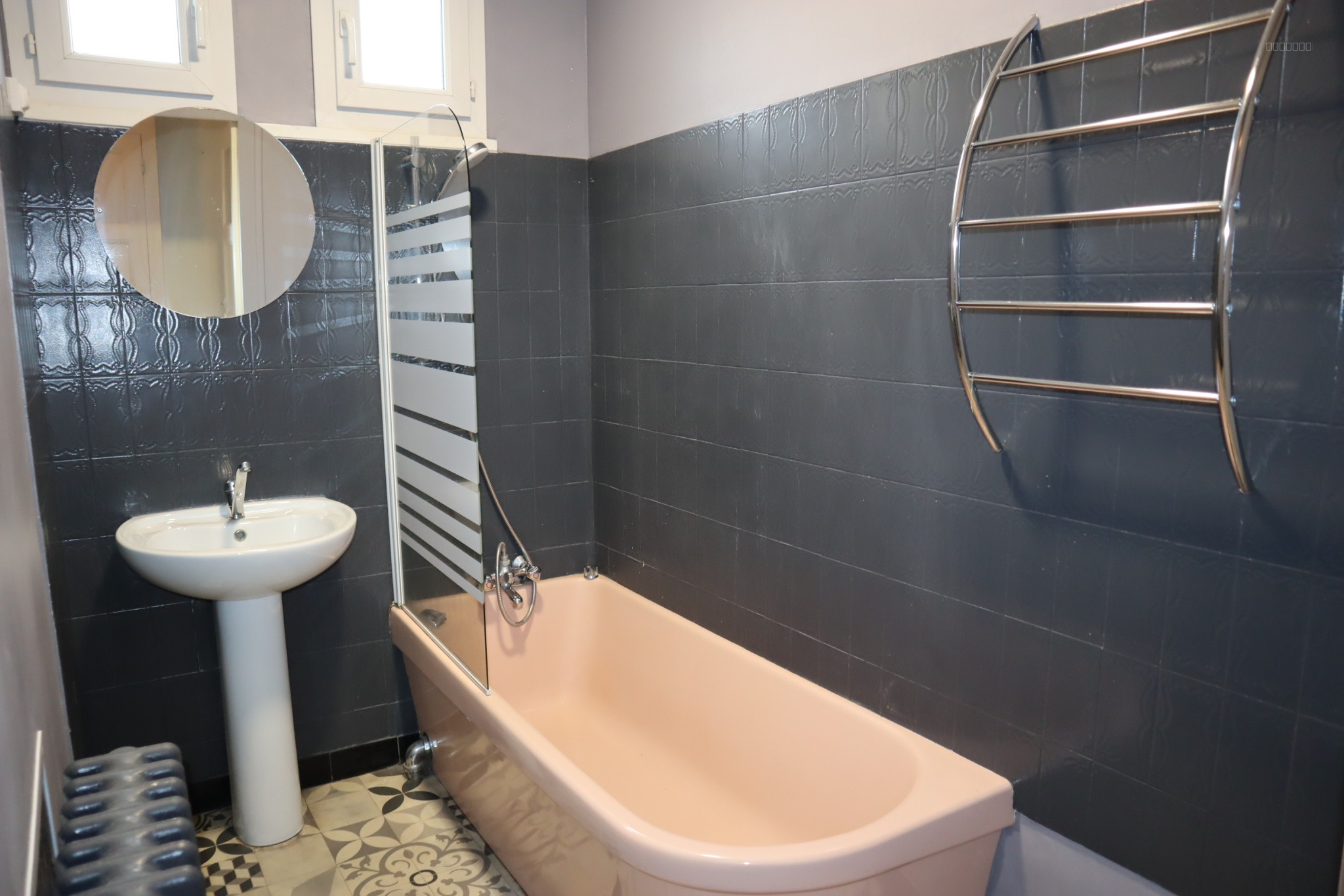 Maison sur sous-sol avec 5 chambres et 4 garages — photo 9