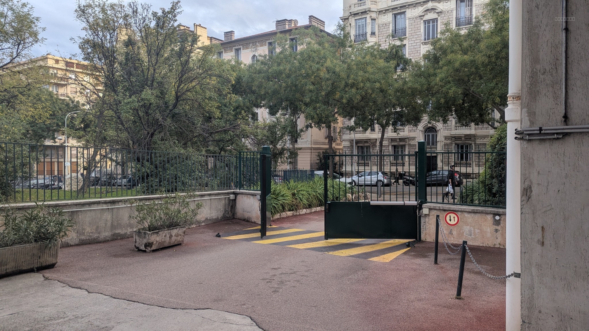 Garage fermé - Résidence du Belvédère - Tzarewicth — photo 5