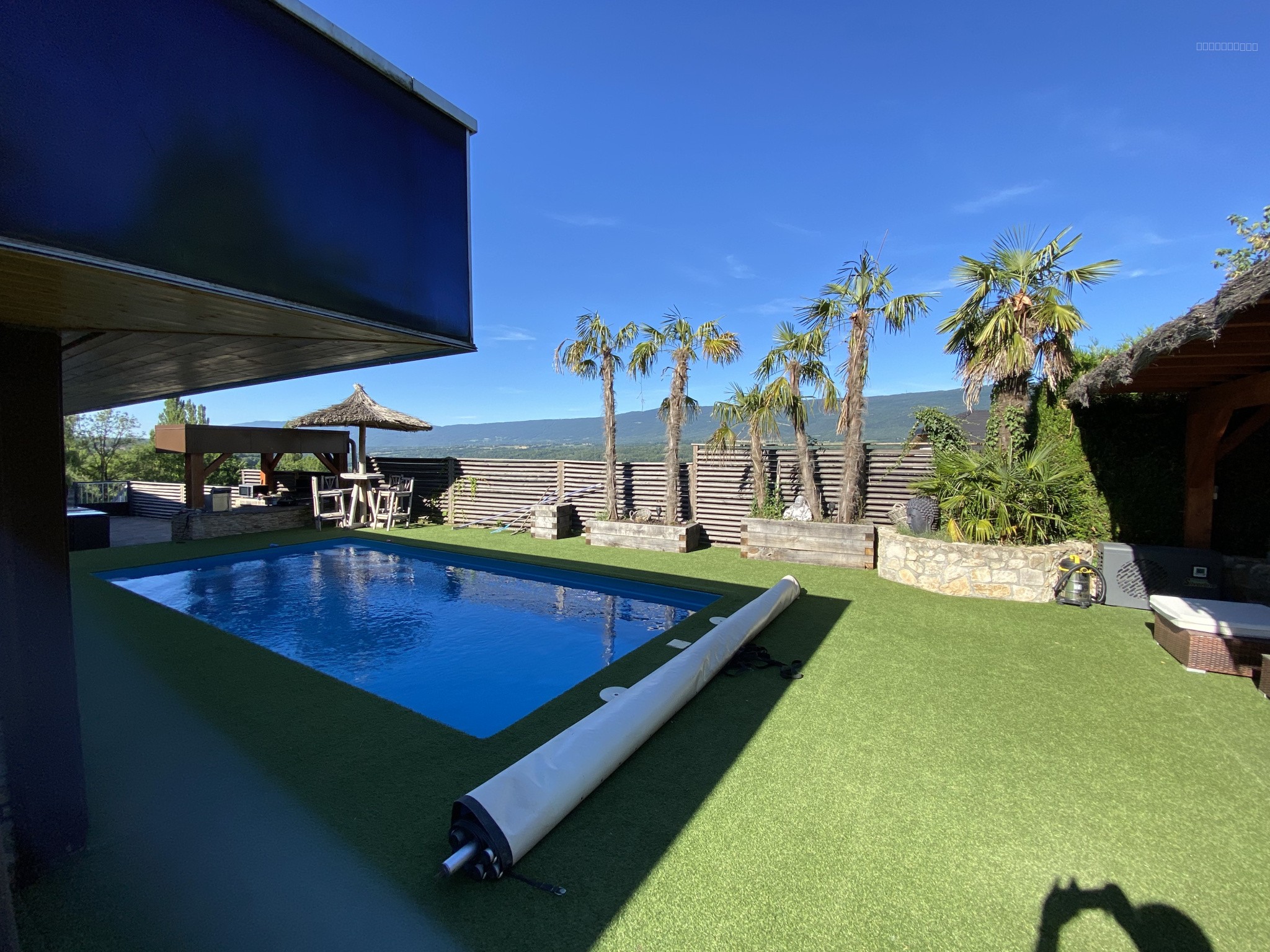 Villa à vendre à Lancrans, 48,8 m², 10 pièces – photo 1 sur 14