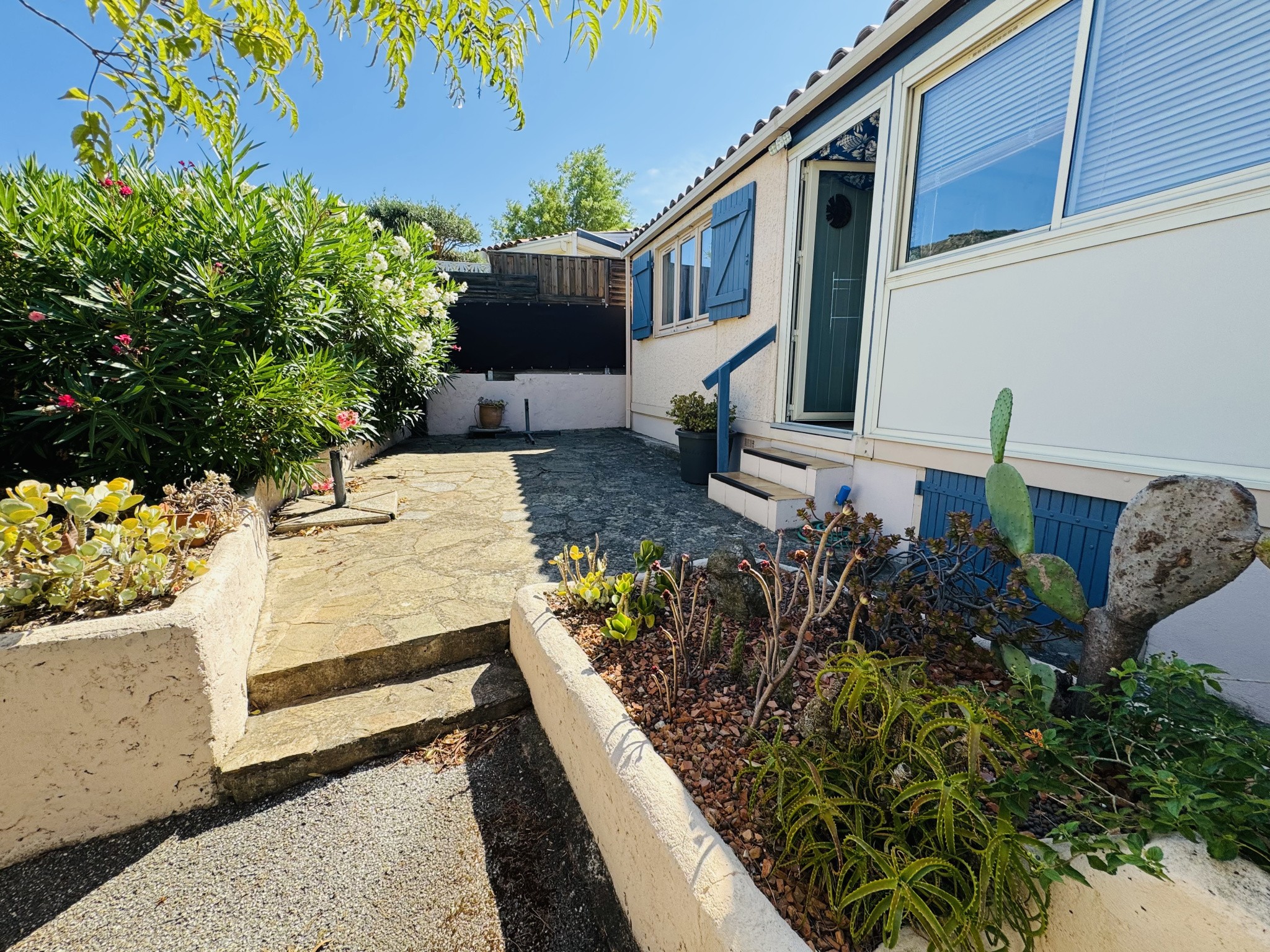 Bien immobilier à vendre à Bormes les mimosas, 50 m², 3 pièces – photo 2 sur 8