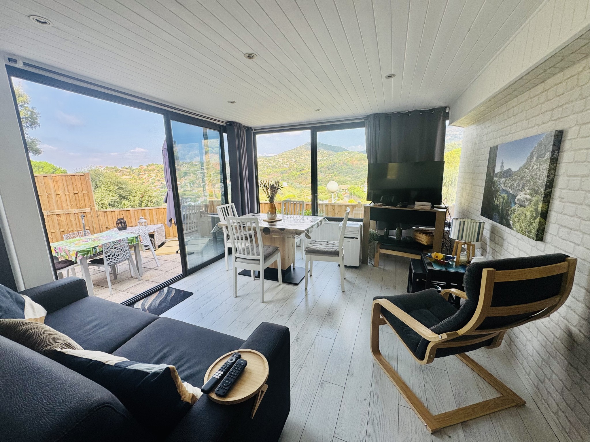 Bien immobilier à vendre à Bormes les mimosas, 60 m², 3 pièces – photo 1 sur 11