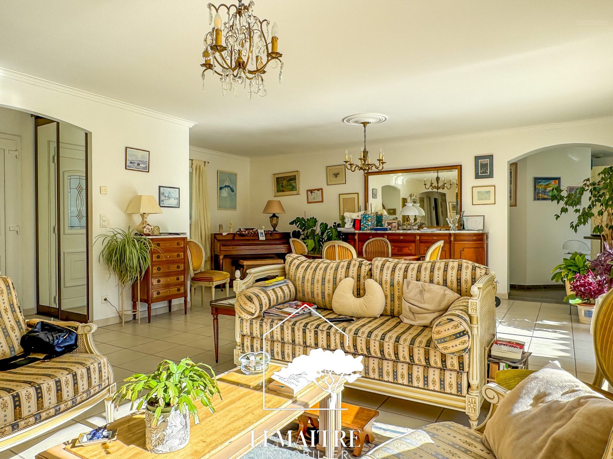 Maison confortable dans un environnement calme et boisé — photo 3