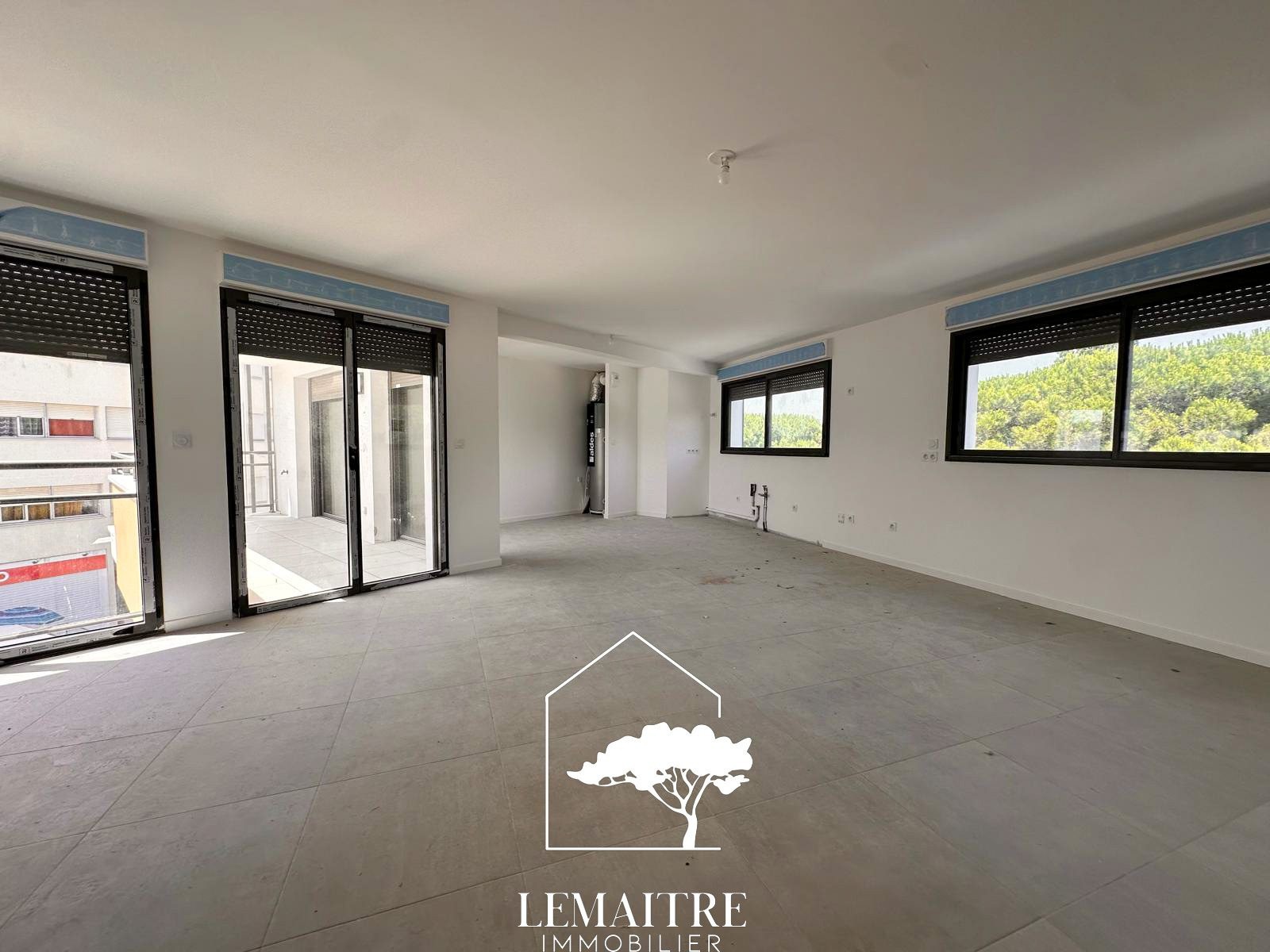 Appartement à vendre à La palmyre, 97,43 m², 4 pièces – photo 2 sur 11