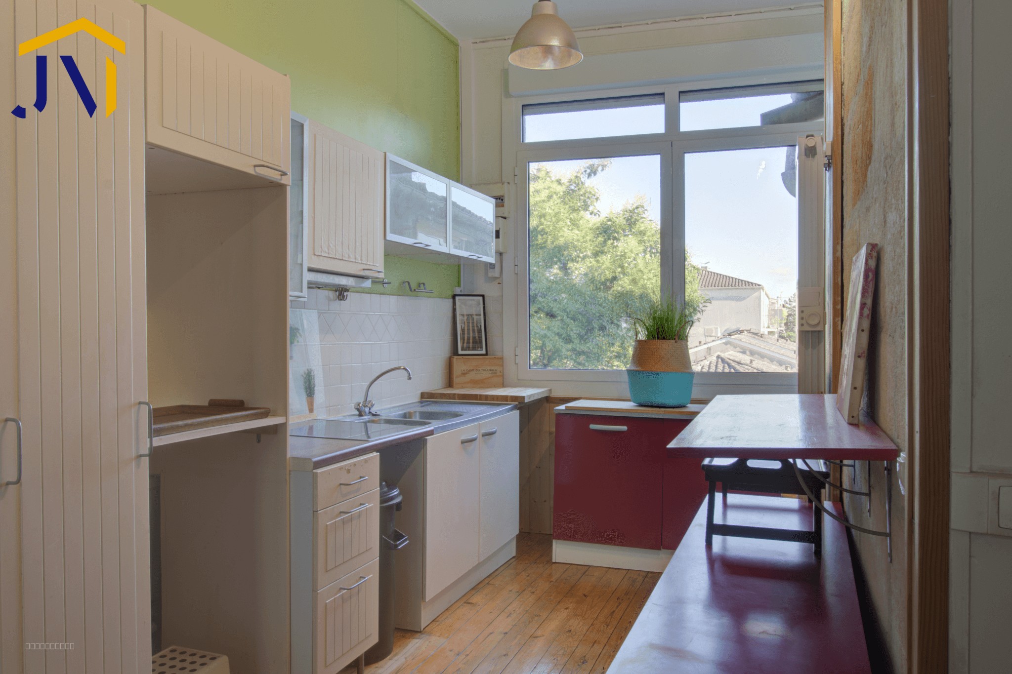 Appartement à vendre à Bordeaux, 1 274 m², 3 pièces – photo 2 sur 6