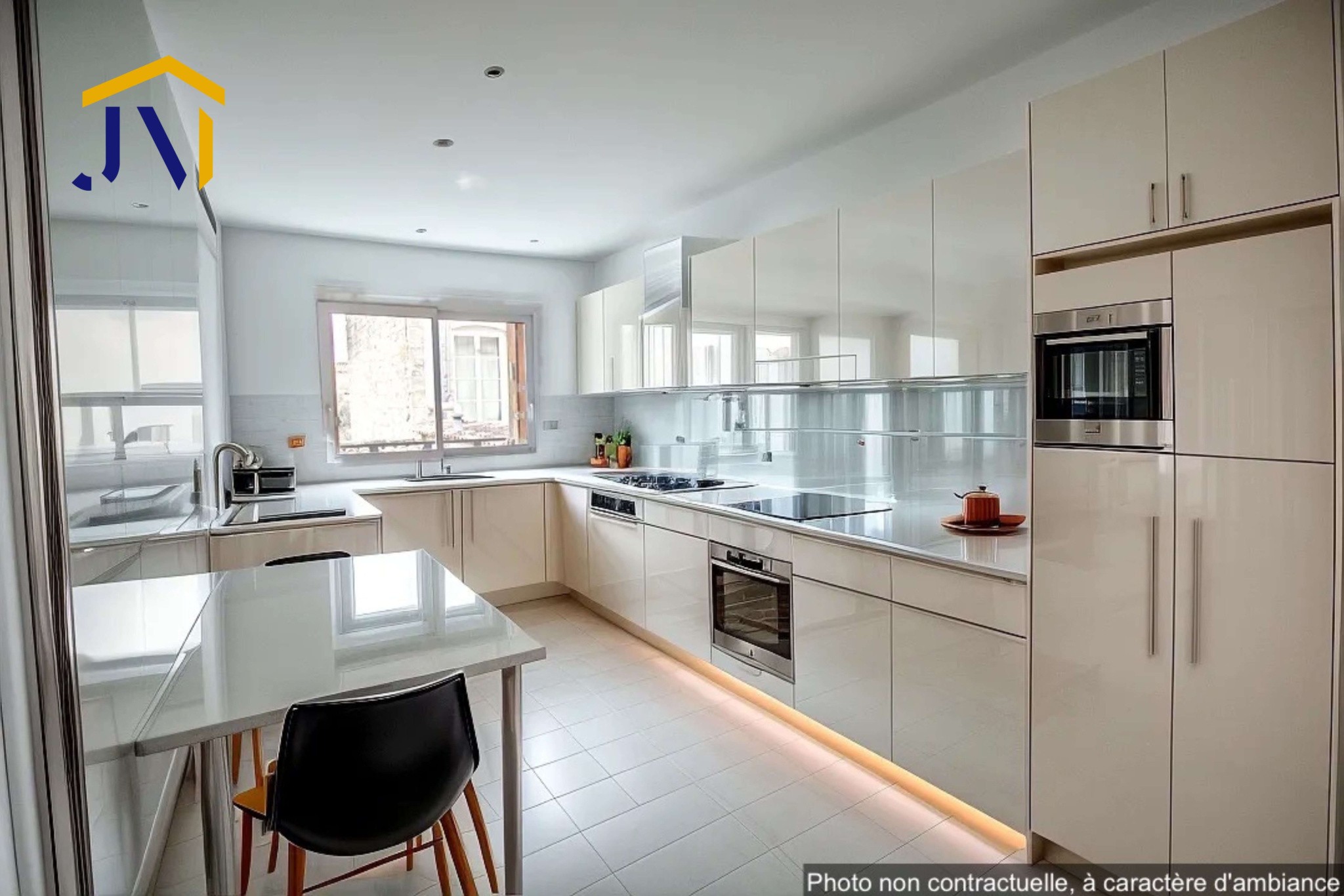 Appartement à vendre à Bordeaux, 97 m², 5 pièces – photo 3 sur 5