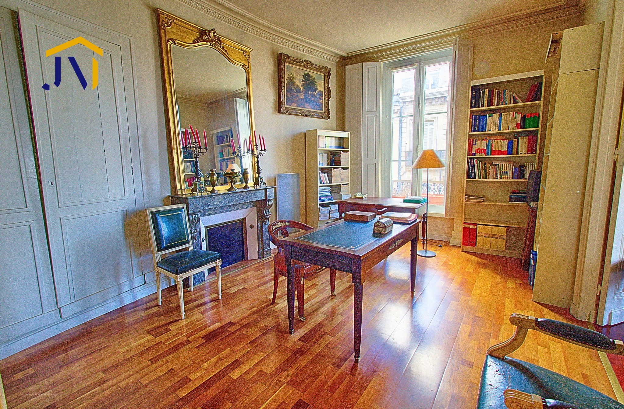 Appartement à vendre à Bordeaux, 453 m², 3 pièces – photo 2 sur 4