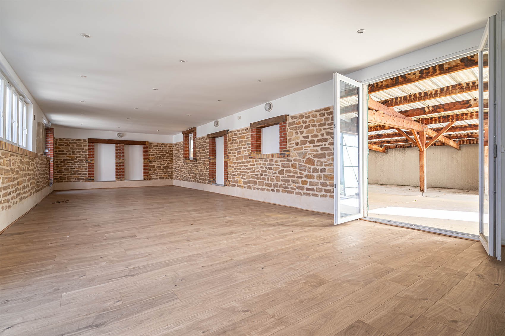 Rare sur Montchat Ensemble immobilier comprenant une maison d’habitation, deux annexes, une cour et un jardin — photo 12