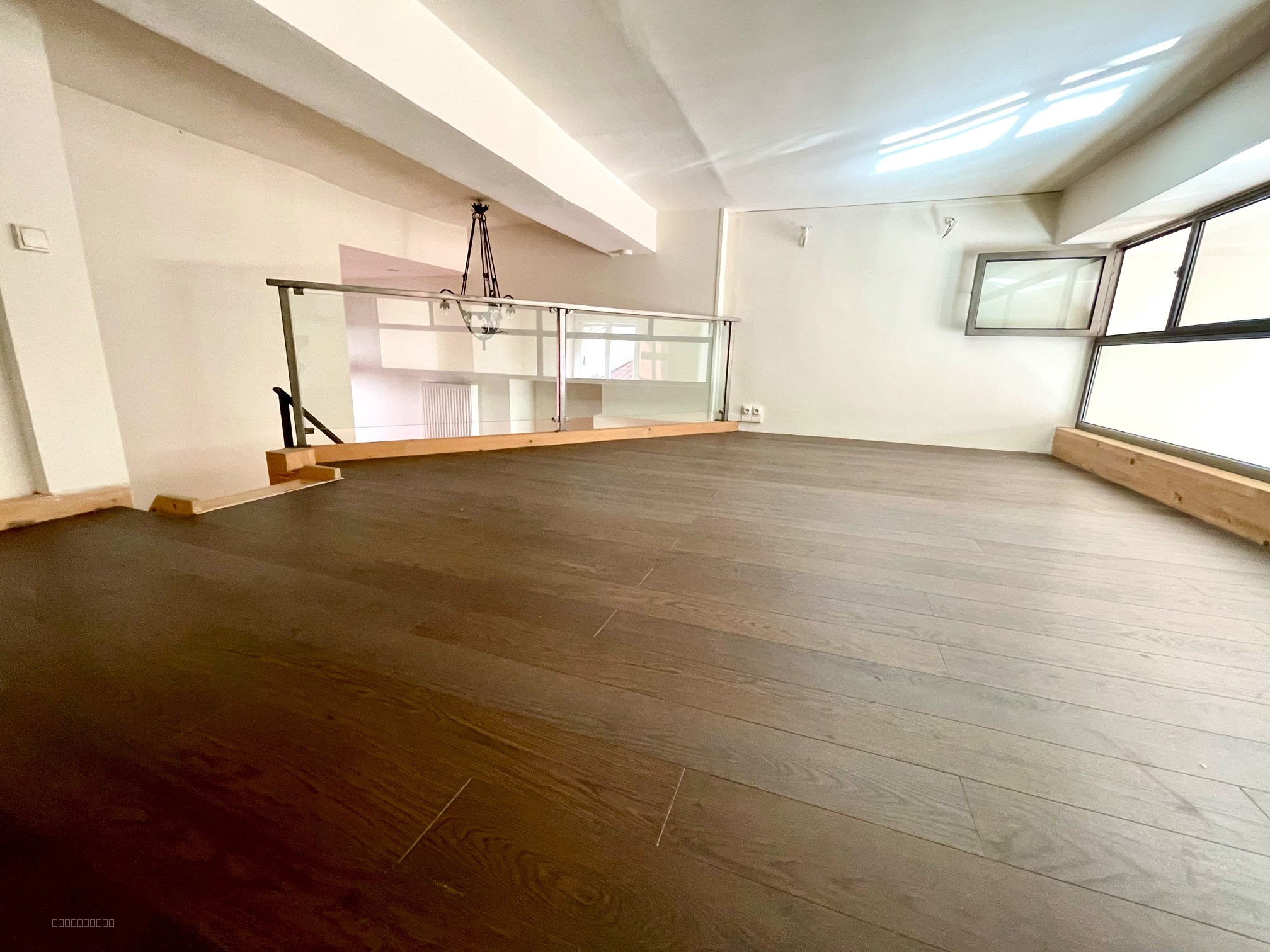 Grand appartement T2 bis de charme au cœur du quartier Valmy — photo 12