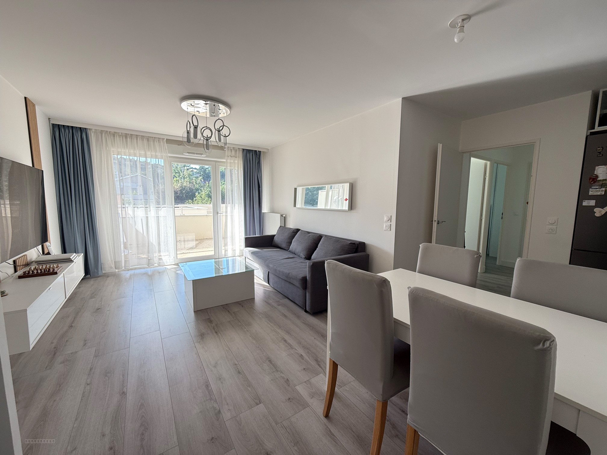 Appartement à vendre à Givors, 57 m², 3 pièces – photo 2 sur 15