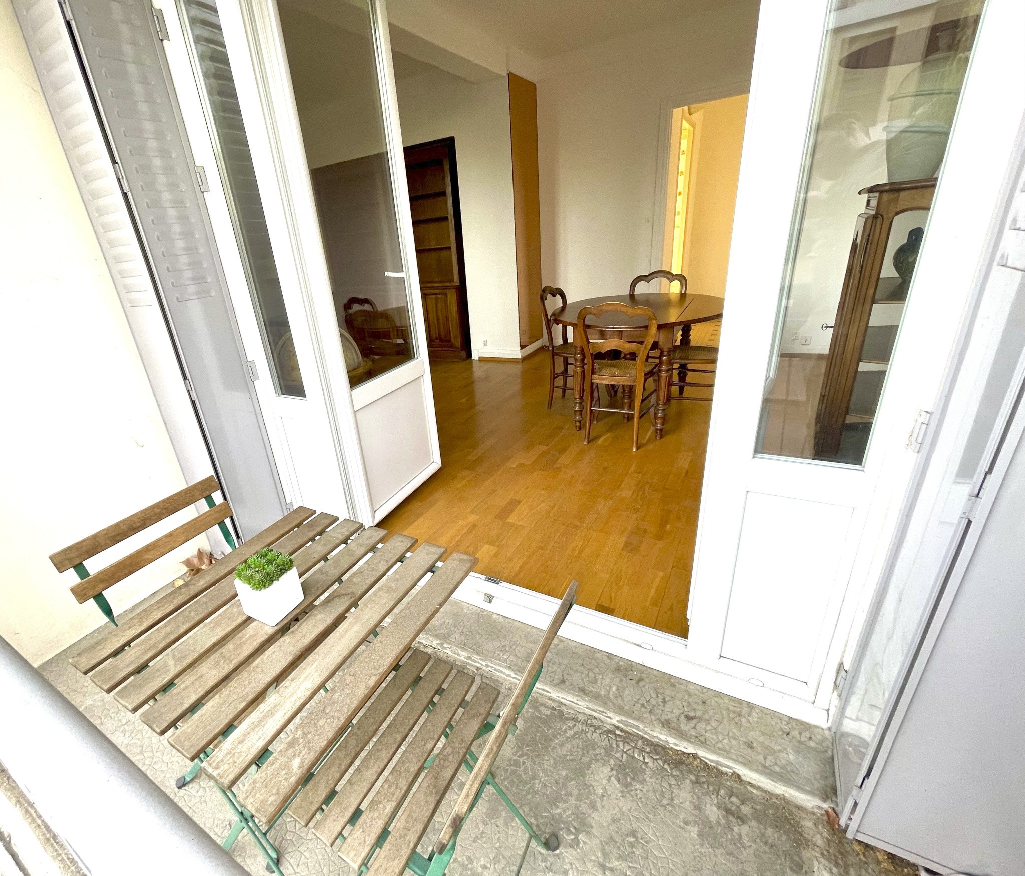 Grand T3 lumineux et traversant   Cœur de Montchat — photo 4