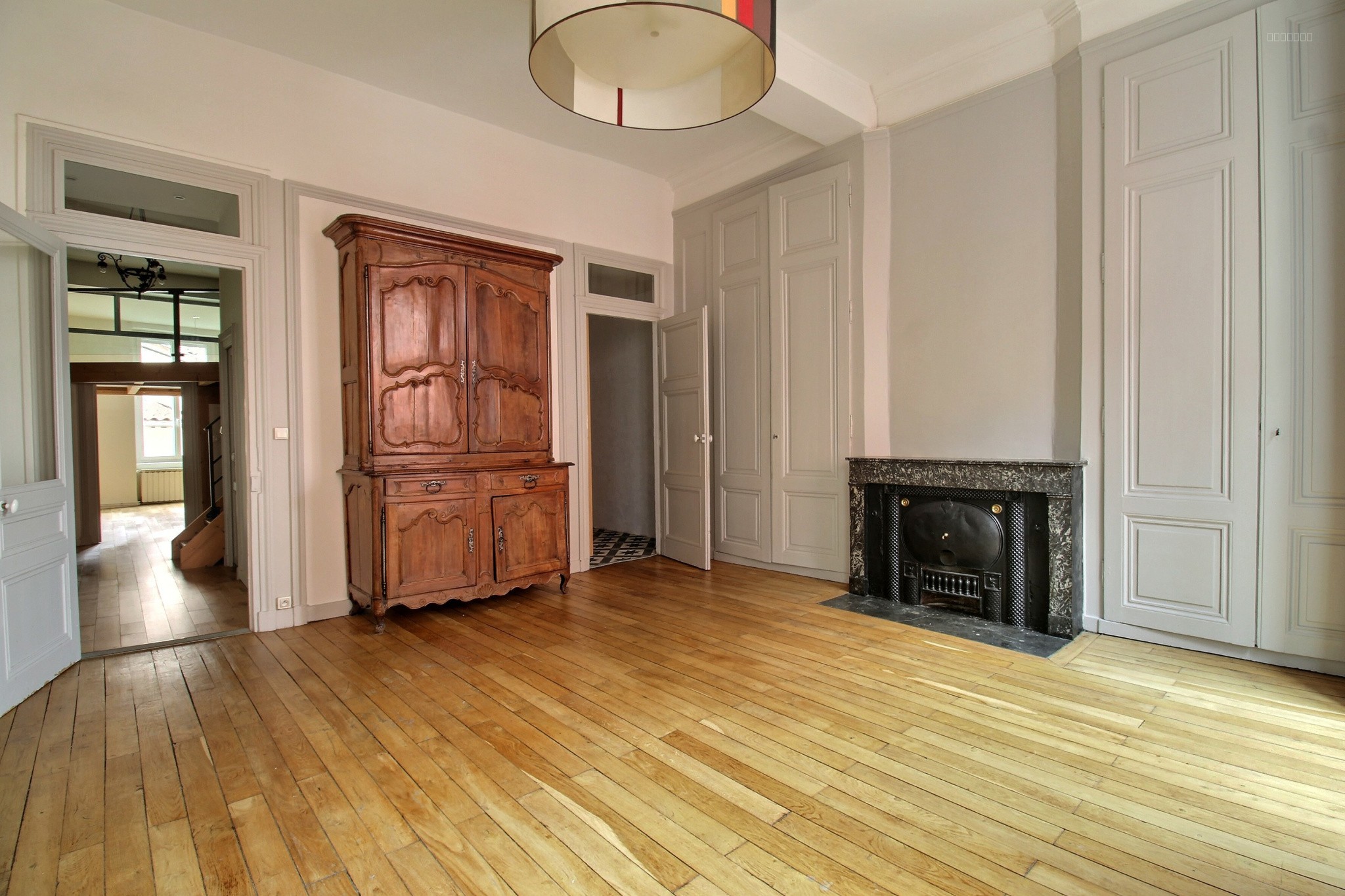 Grand appartement T2 bis de charme au cœur du quartier Valmy — photo 3