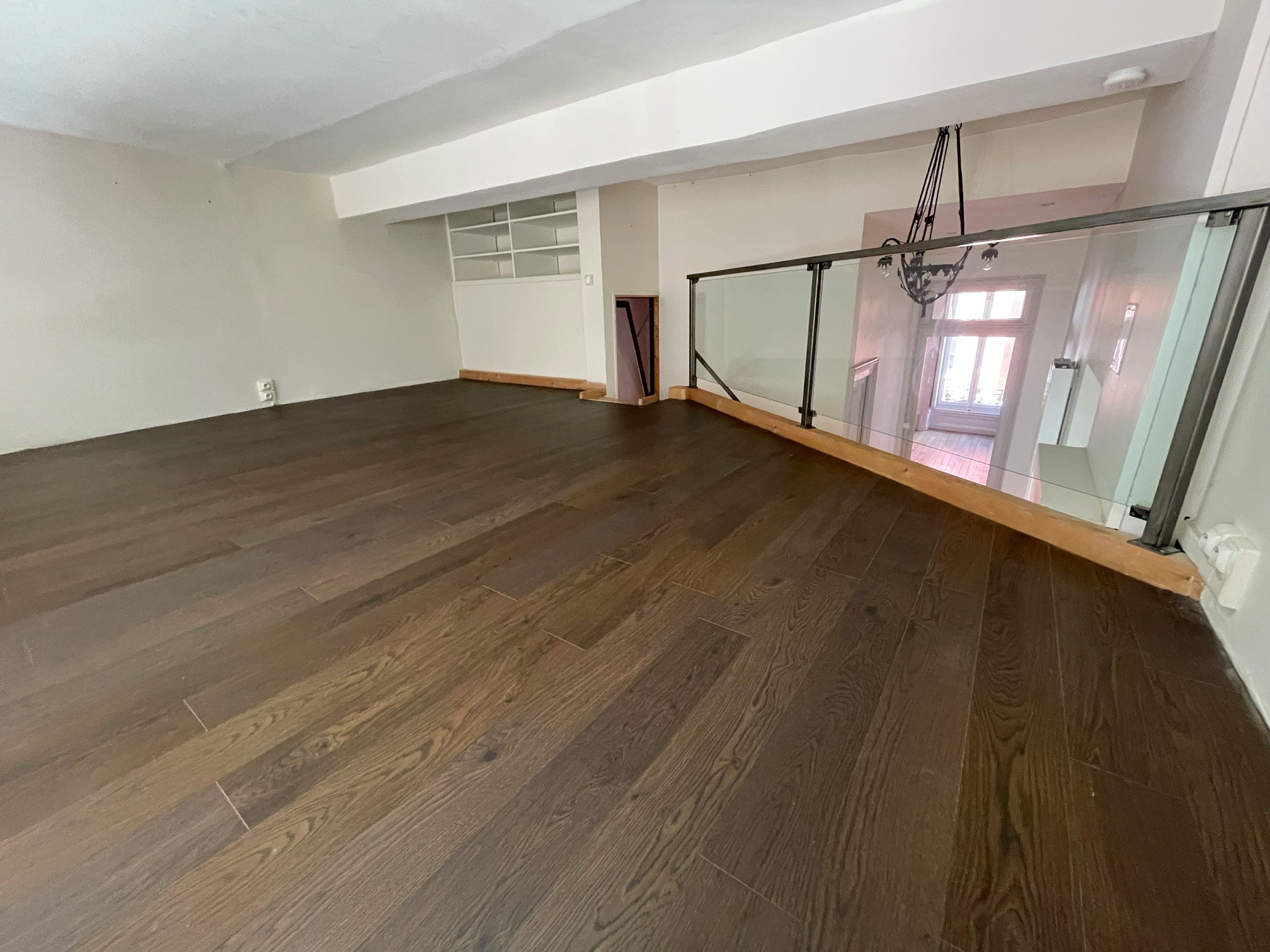 Grand appartement T2 bis de charme au cœur du quartier Valmy — photo 11