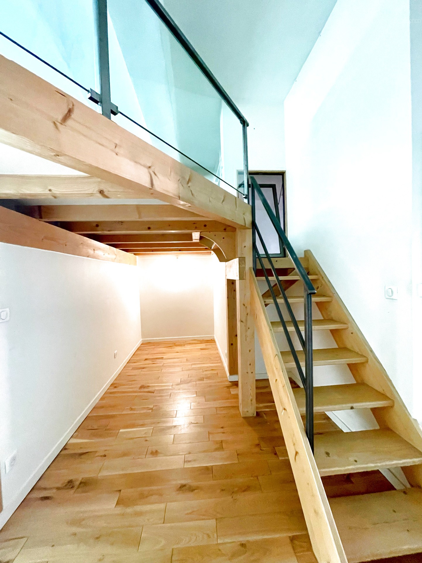 Grand appartement T2 bis de charme au cœur du quartier Valmy — photo 9